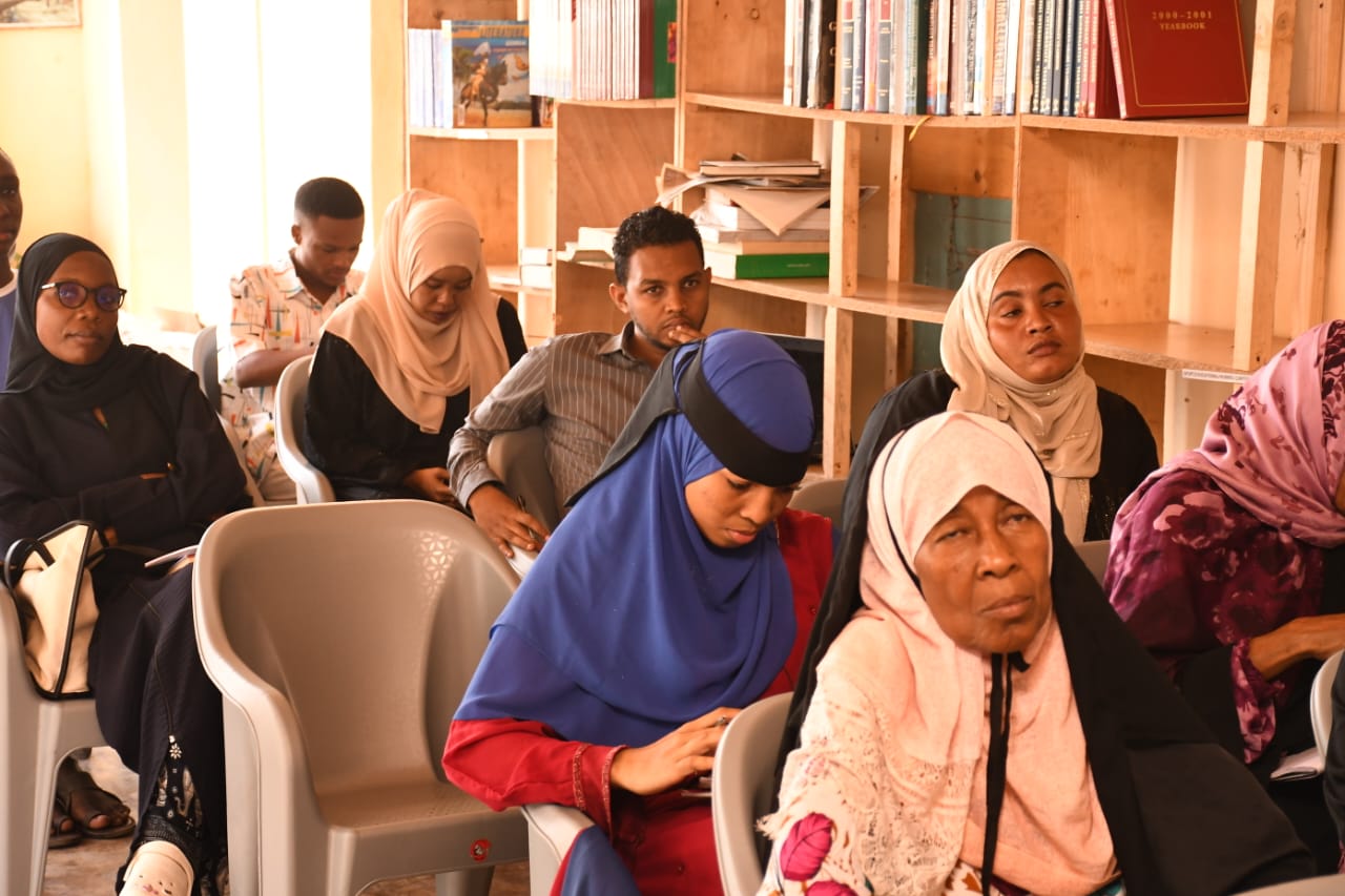 Participants practicing participatory assessment tools